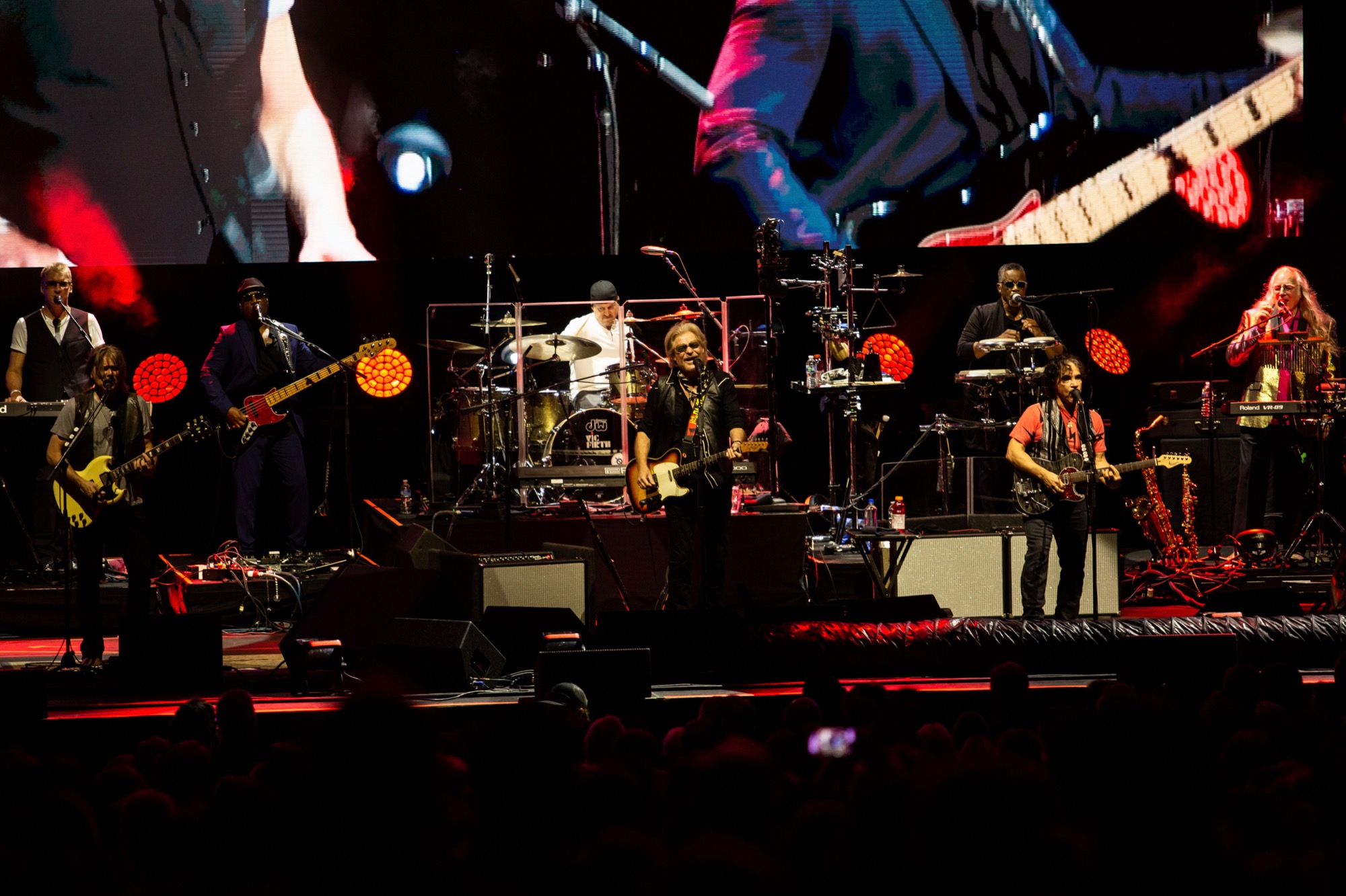 Photos: Hall & Oates and Squeeze make fans' dreams come true during ...